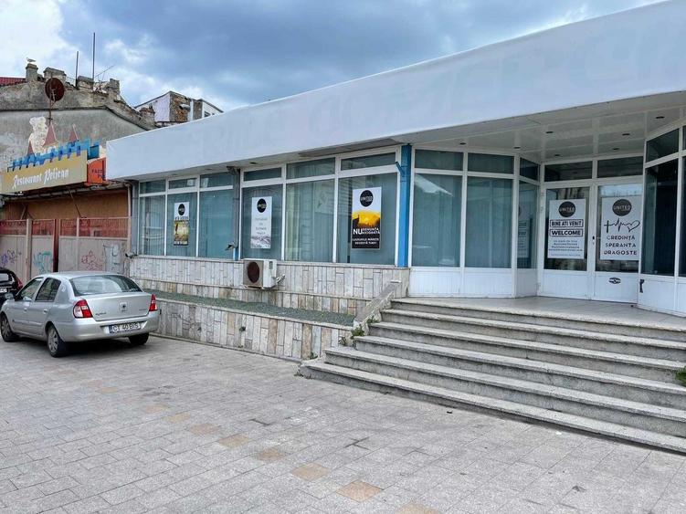 Spațiu comercial, de 220 mp, în Peninsula