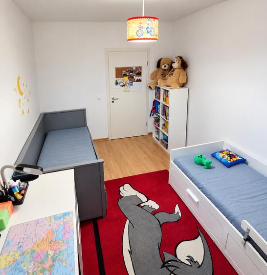 Apartament cu 3 camere decomandat în Avantgarden