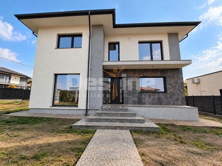 Casă cu 4 camere cu Canalizare în Vișan