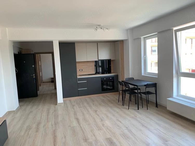 Apartament cu 2 camere decomandat în Lipovei