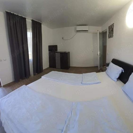 Casă cu 11 camere cu Teren 860 Mp în Dubova