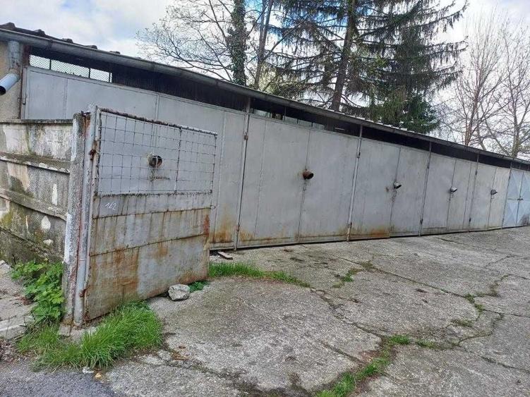 Apartament cu 2 camere decomandat în Republicii