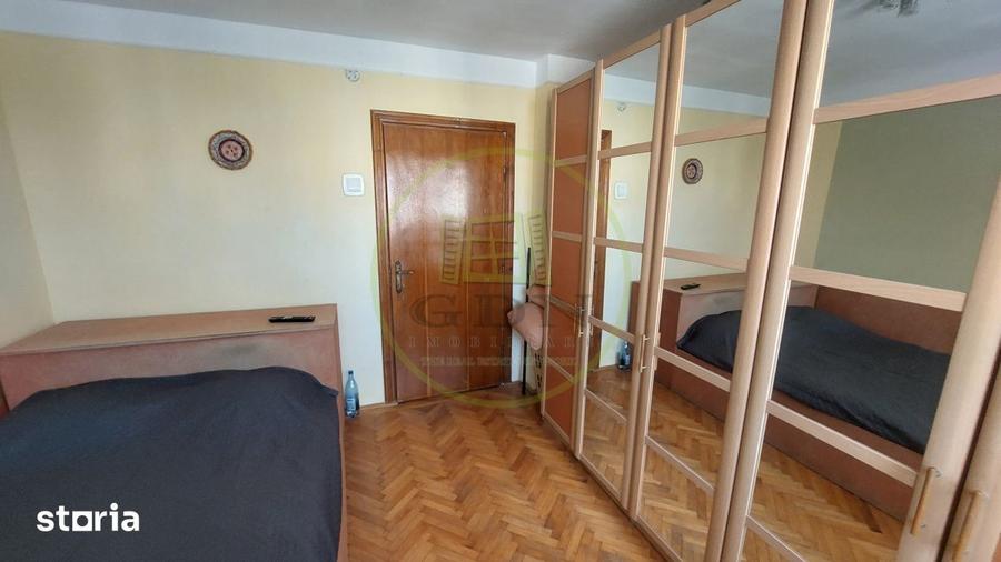 Apartament cu 4 camere decomandat, mobilat în 1 Mai