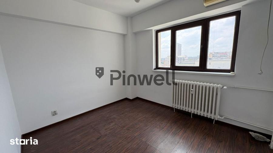 Apartament cu 4 camere decomandat în Centrul Istoric
