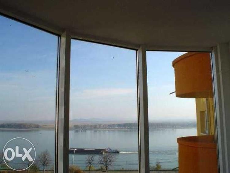 Apartament cu 3 camere decomandat în Exterior Vest