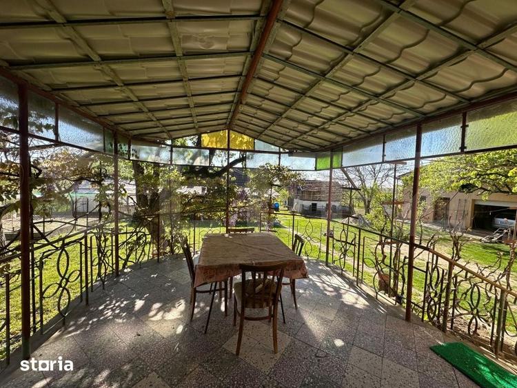 Casă cu 3 camere cu Teren 5700 Mp în Păulești