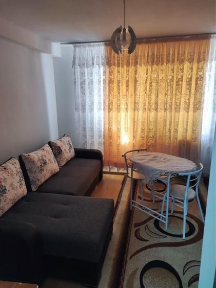Garsonieră semidecomandată în Central