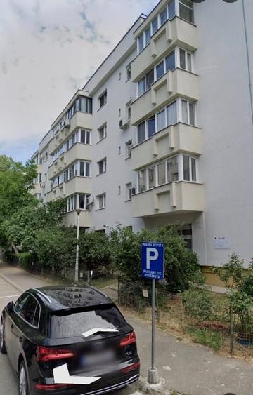 Apartament cu 2 camere decomandat în Decebal