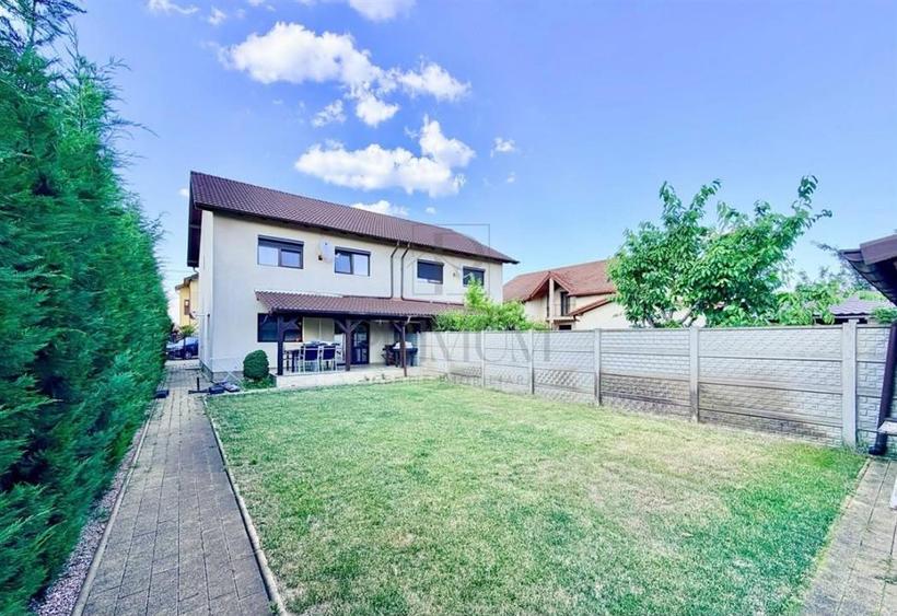 Duplex cu 4 camere cu Canalizare în Moșnița Nouă