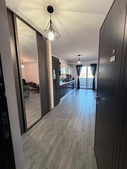 Apartament cu 2 camere decomandat în Sânnicoară