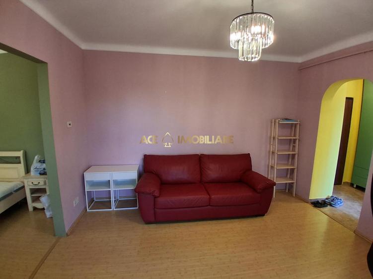 Apartament cu 2 camere semidecomandat, mobilat în Ultracentral