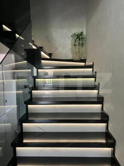 Casă cu Teren 1440 Mp în Uriu