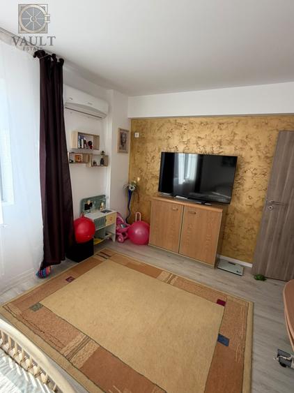 Apartament cu 2 camere decomandat, mobilat în Sălaj