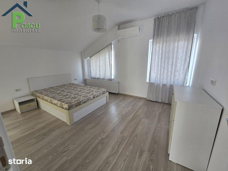 Casă cu 4 camere cu Canalizare în Central