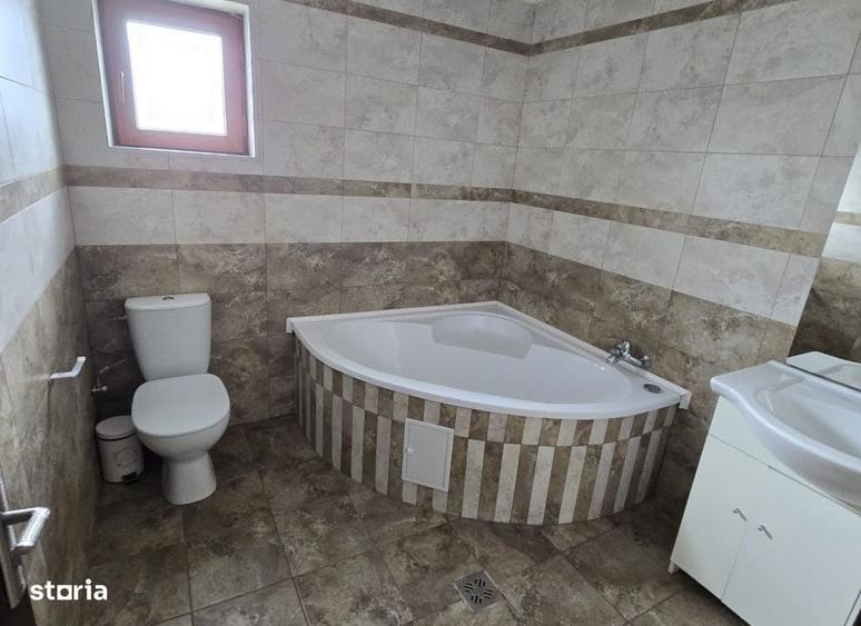 Casă cu 4 camere cu Teren 188 Mp în Miroslava