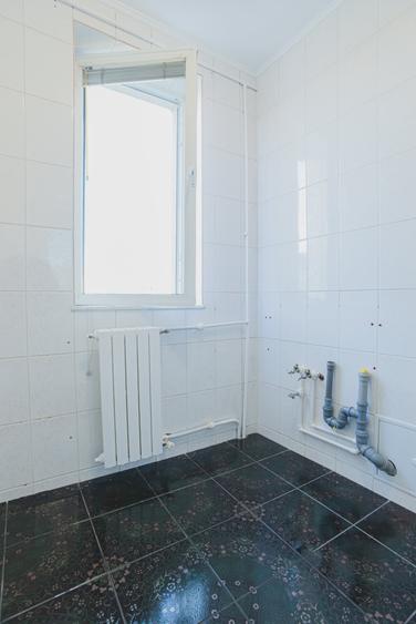 Apartament cu 2 camere semidecomandat, mobilat în City Park Mall