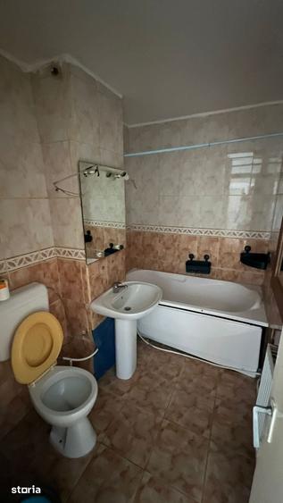 Apartament cu 3 camere în Burdea