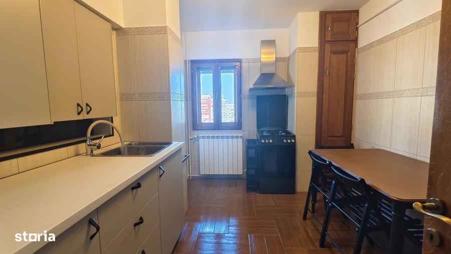 Apartament cu 2 camere decomandat în Republicii