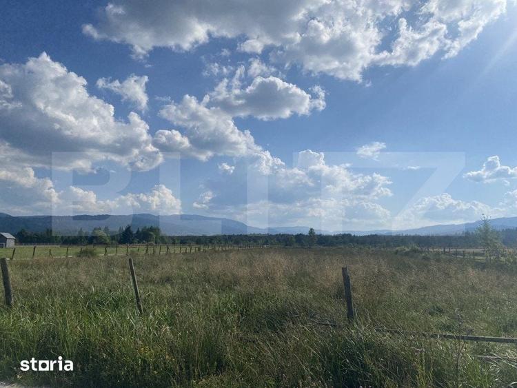 Teren de 3850 mp, în Central