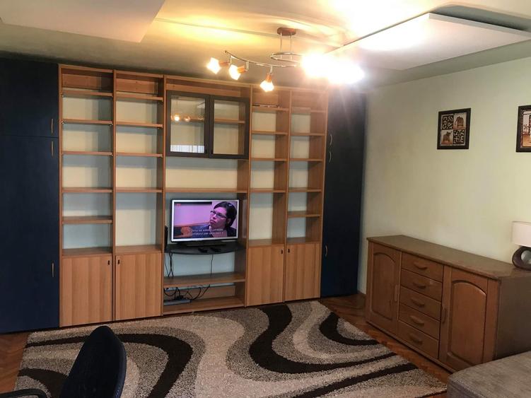 Apartament cu 2 camere decomandat în Bucovina