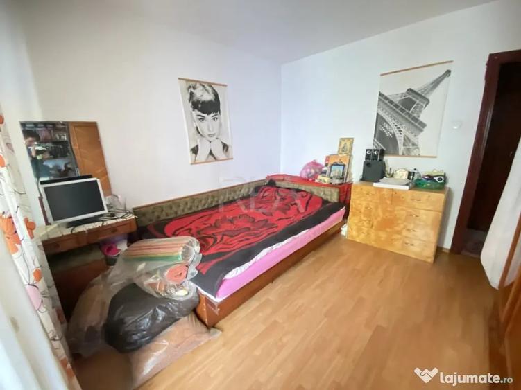Apartament cu 4 camere decomandat în 13 Septembrie