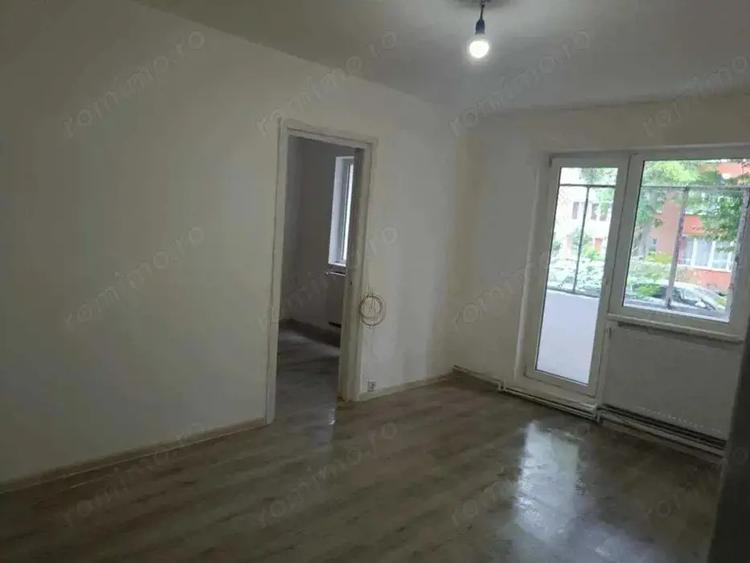 Apartament cu 2 camere nedecomandat în Dâmbu Pietros