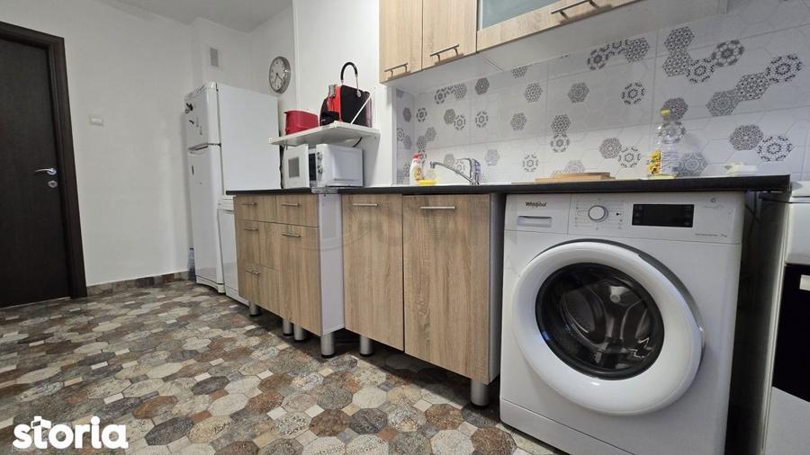 Apartament cu 2 camere, mobilat în Cantemir