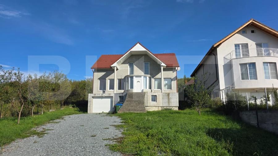 Casă individuală cu 4 camere cu Canalizare în Periferie