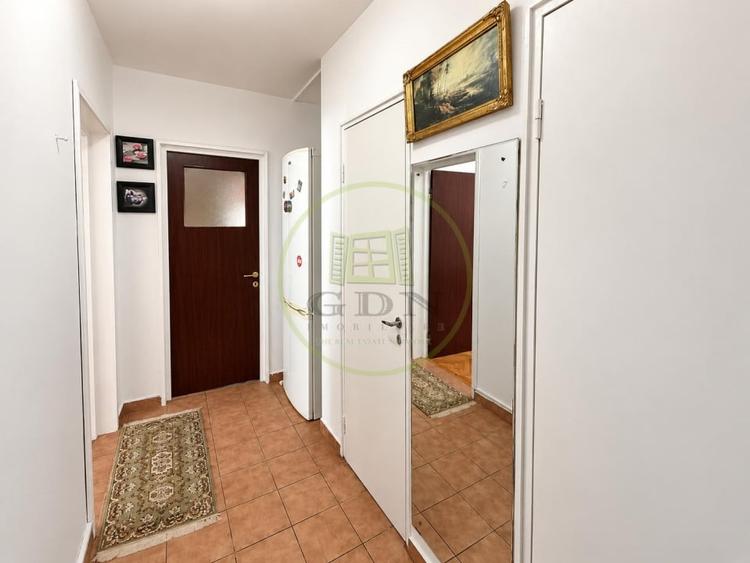 Apartament cu 2 camere semidecomandat, mobilat în Obor