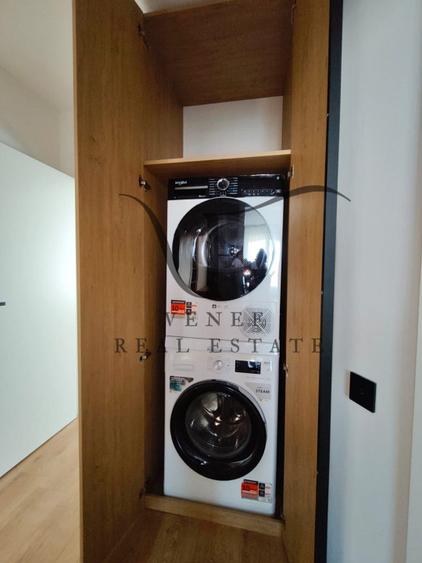 Apartament cu 3 camere semidecomandat în Colentina