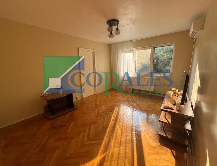 Apartament cu 2 camere nedecomandat, mobilat în Dacia