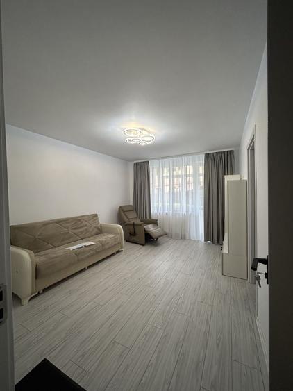 Inchiriez apartament central - 1