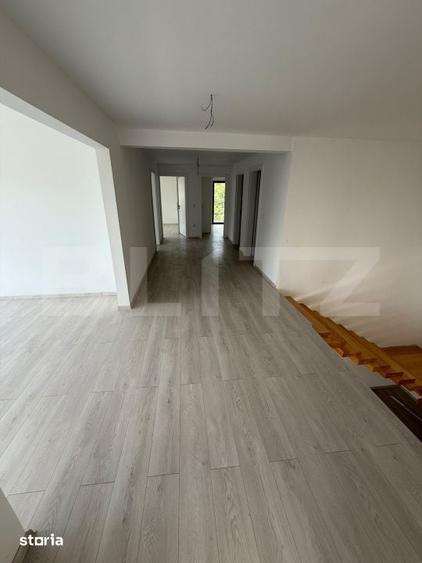 Casă cu 5 camere cu Teren 1200 Mp în Unirea