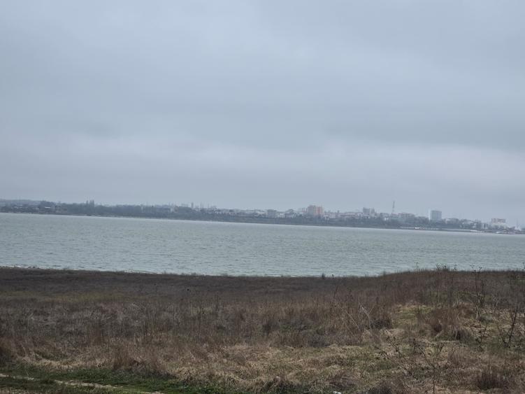 Teren Construcții intravilan de 4250 mp, în Tuzla