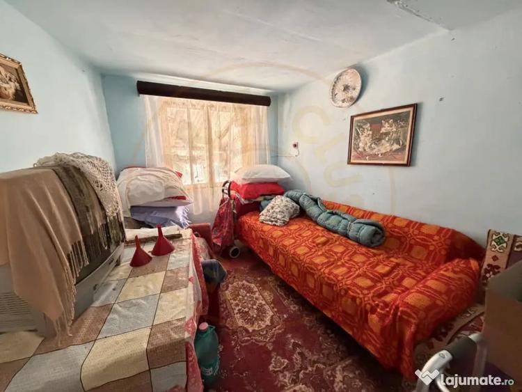 Casă cu 4 camere cu Teren 780 Mp în Priboieni