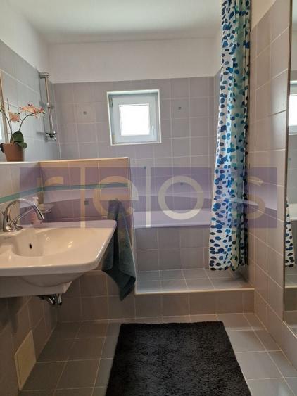 Apartament cu 4 camere în Unirii