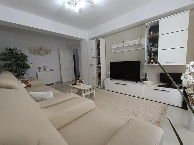 Apartament cu 2 camere decomandat, mobilat în Valea Lupului