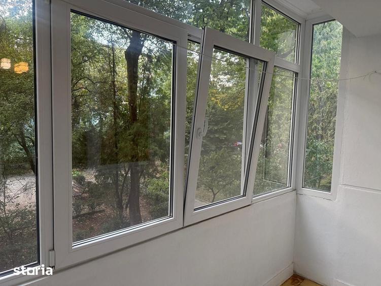 Apartament cu 2 camere semidecomandat în Aleea Trandafirilor