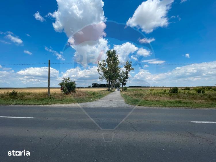 Teren de 4350 mp, în Vasilați