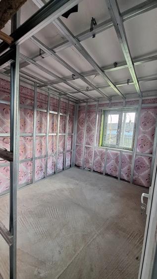 Casă cu 2 camere cu Teren 1640 Mp în Tufești