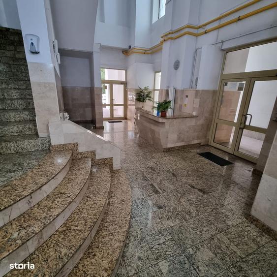 Unirii Bulevard colt cu Nerva Traian, ap. 2 camere pregatit pt mutare - 14