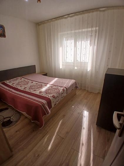 Apartament cu 2 camere decomandat, mobilat în Nord