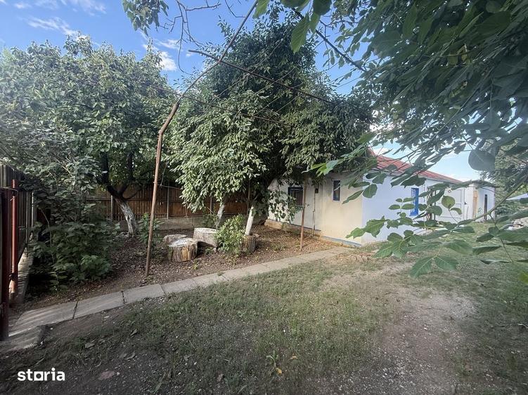 Casă cu 3 camere în Central