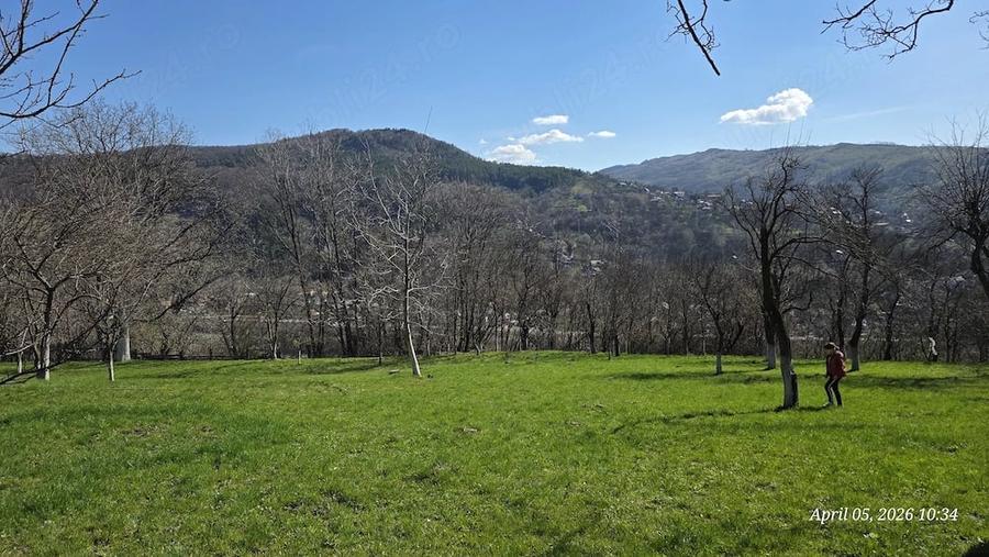 Teren de 1600 mp, în Podul lui Neag