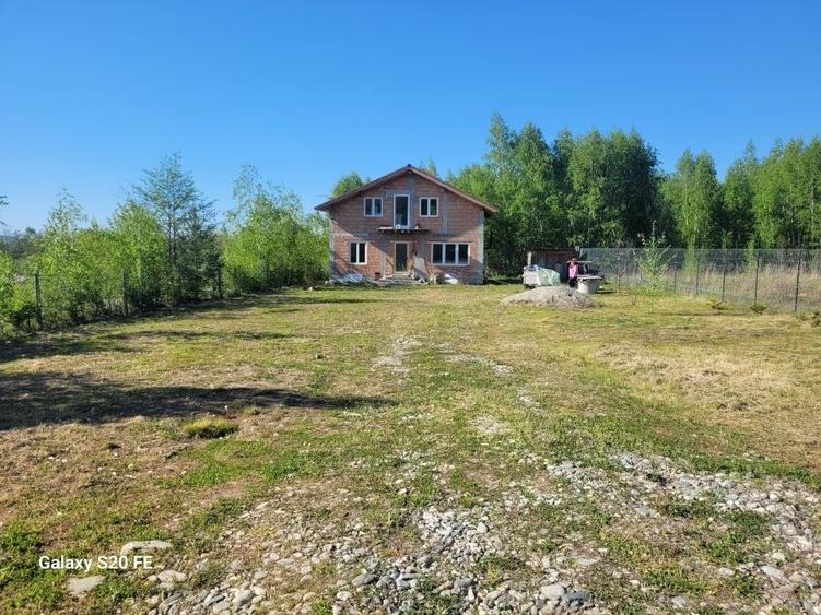 Casă cu 4 camere în Lazaret