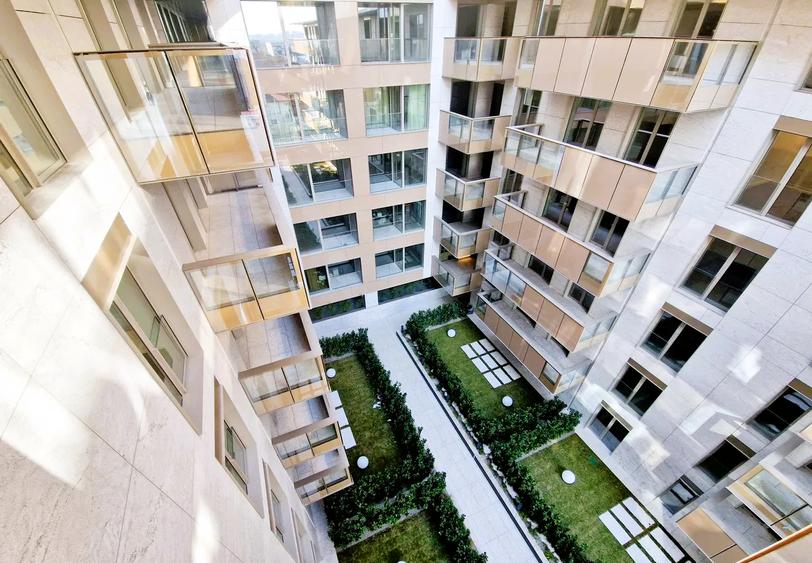 Apartament cu 3 camere decomandat în Băneasa