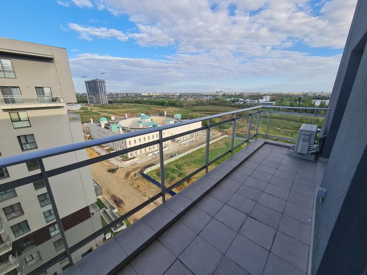 Apartament cu 3 camere decomandat în Barbu Văcărescu