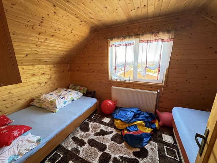 Casă individuală cu 4 camere cu Teren 410 Mp în Mărișel