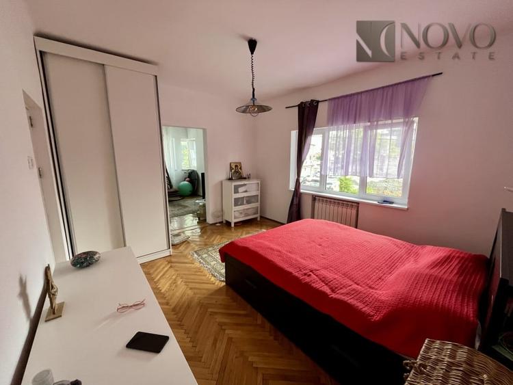 Apartament cu 4 camere semidecomandat, mobilat în Unirii