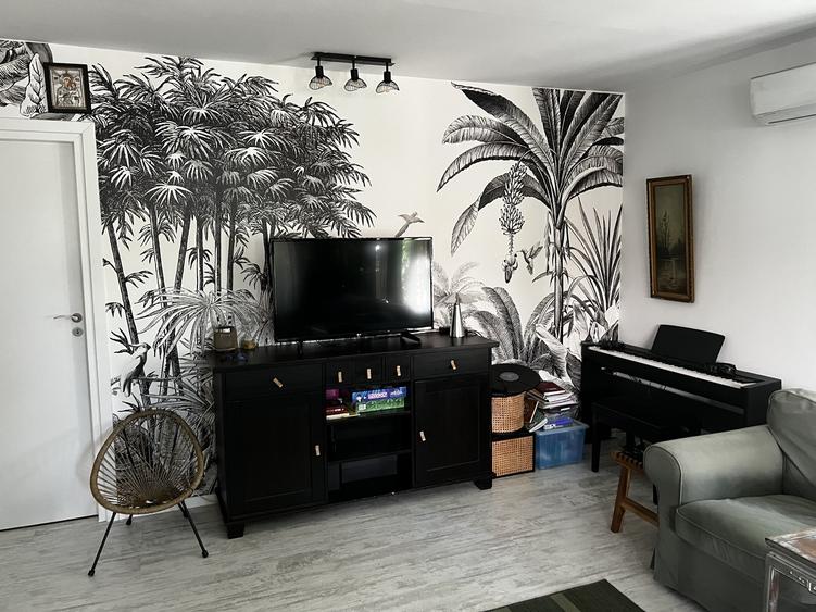 Casă cu 6 camere cu Teren 700 Mp în Corbeanca